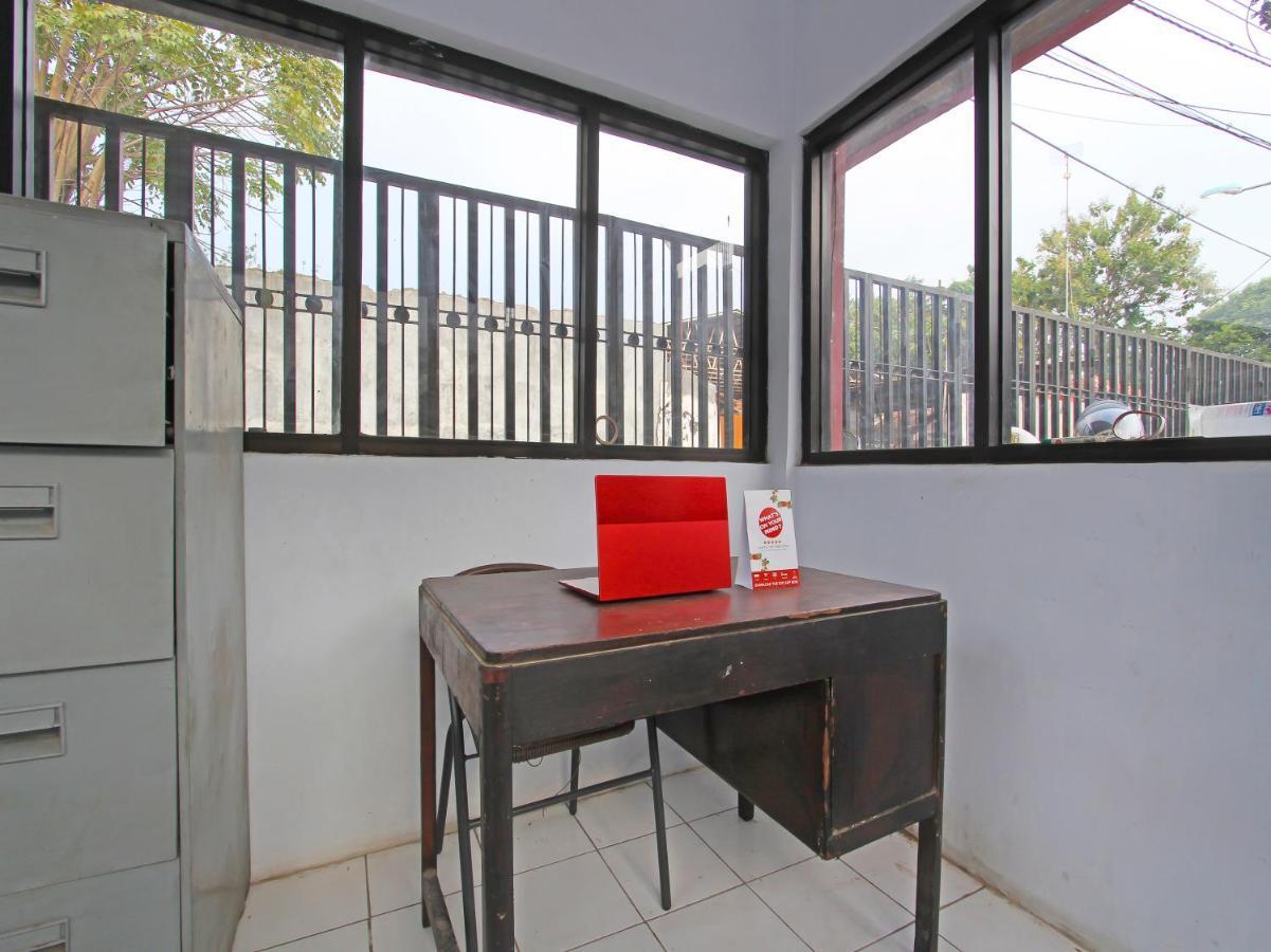 Oyo 91476 Srikaya Hotel 3 Pekalongan Luaran gambar