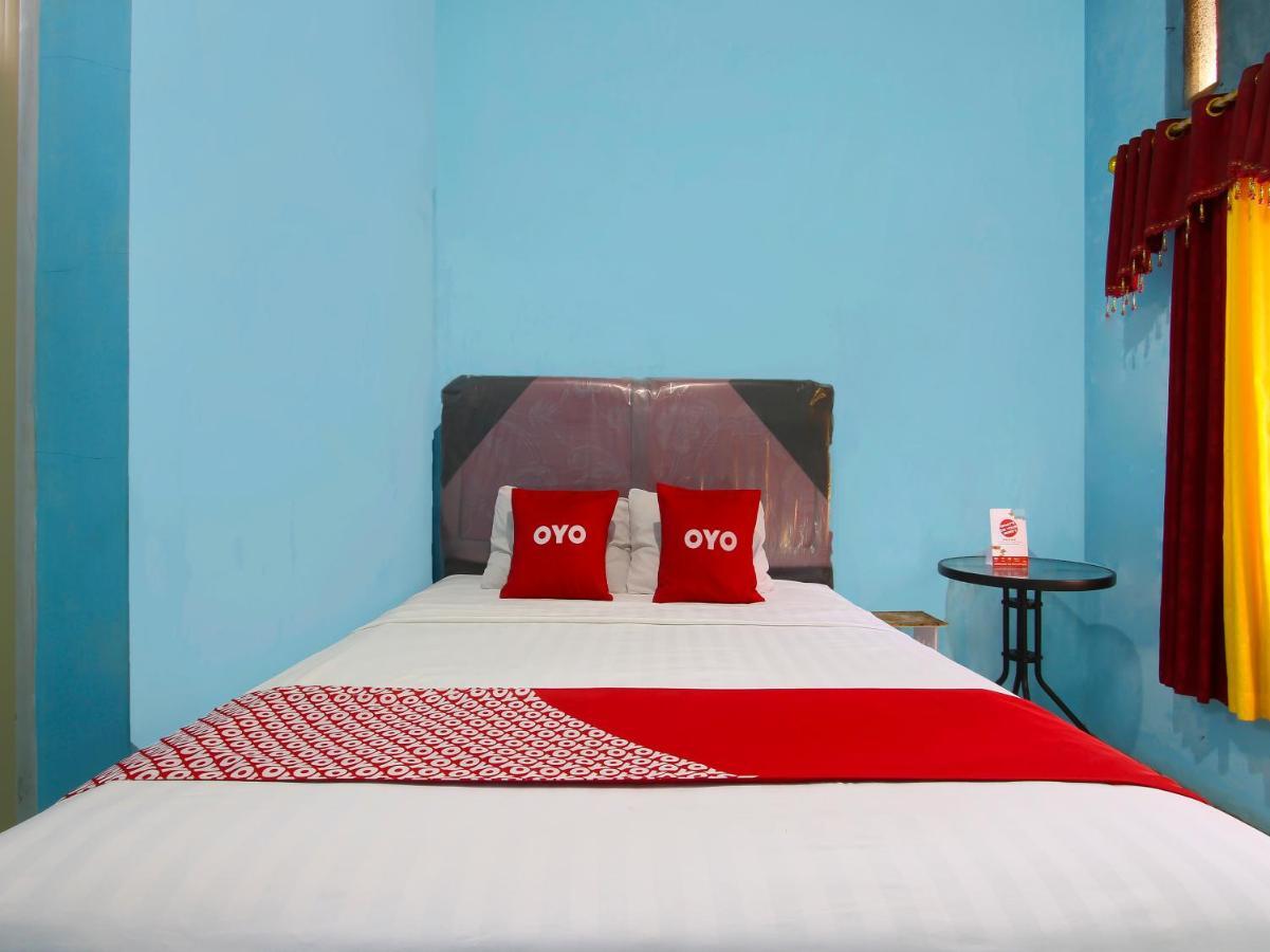 Oyo 91476 Srikaya Hotel 3 Pekalongan Luaran gambar