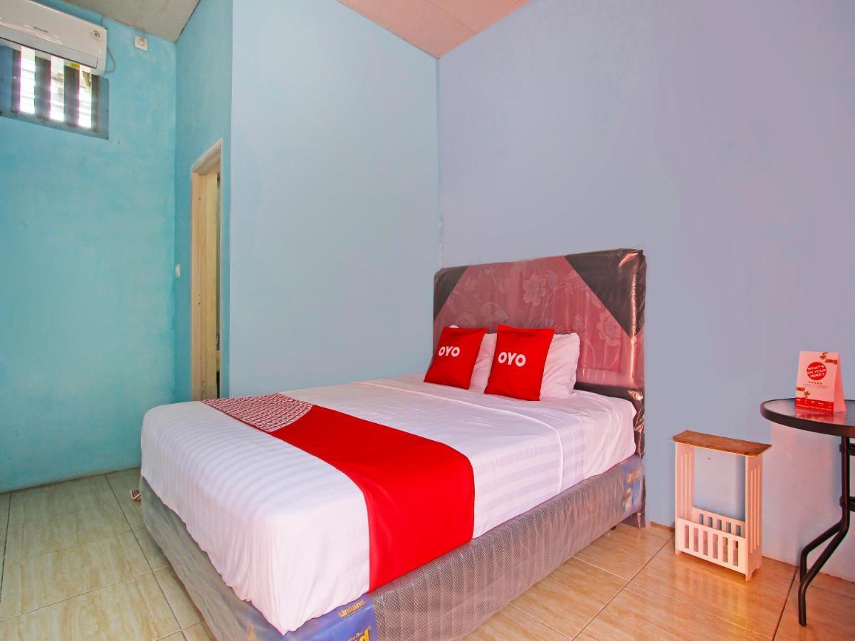 Oyo 91476 Srikaya Hotel 3 Pekalongan Luaran gambar
