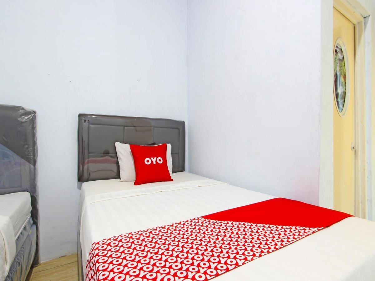 Oyo 91476 Srikaya Hotel 3 Pekalongan Luaran gambar